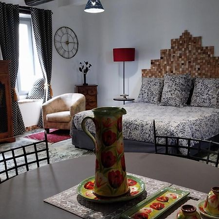 D'Ici Et D'Ailleurs Bed & Breakfast Cordes Sur Ciel Ngoại thất bức ảnh